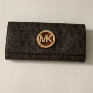 Michael Kors wallet